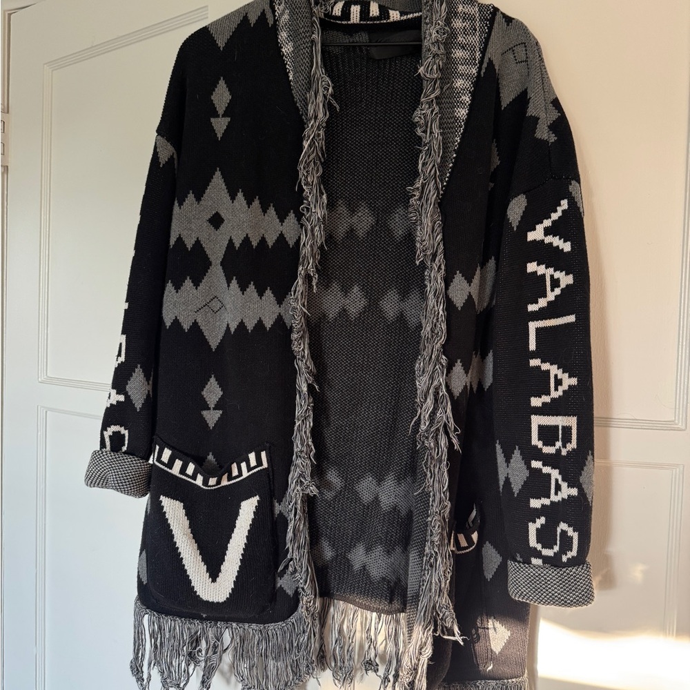 Valabasas Unisex Sweater